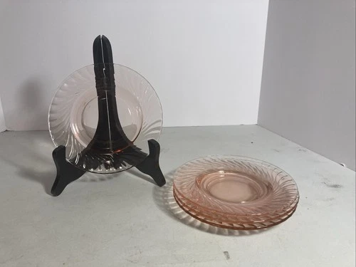 Set Of 4 Pink Depression Glass Salad/Desert Plates. Small-6"