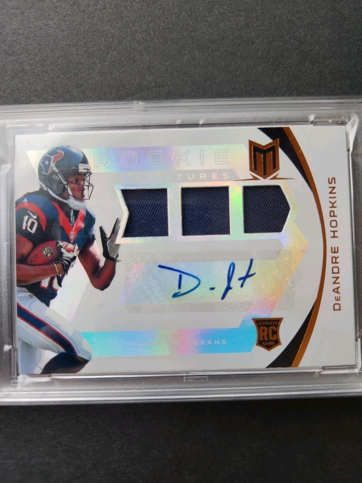 2013 Panini Momentum DeAndre Hopkins #205 Rookie Jersey Auto PSA 9 #/199 Pop 3 view 10