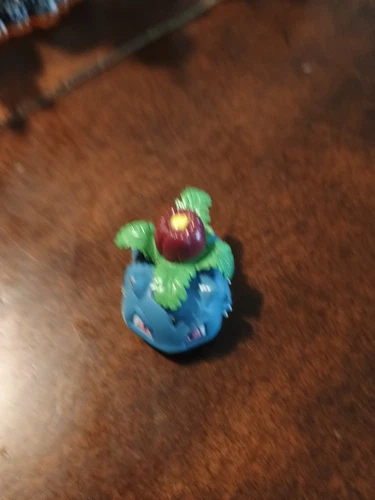 Ivysaur TOMY Pokemon Figure CGTSJ 1999 Nintendo 2" - Vintage Authentic