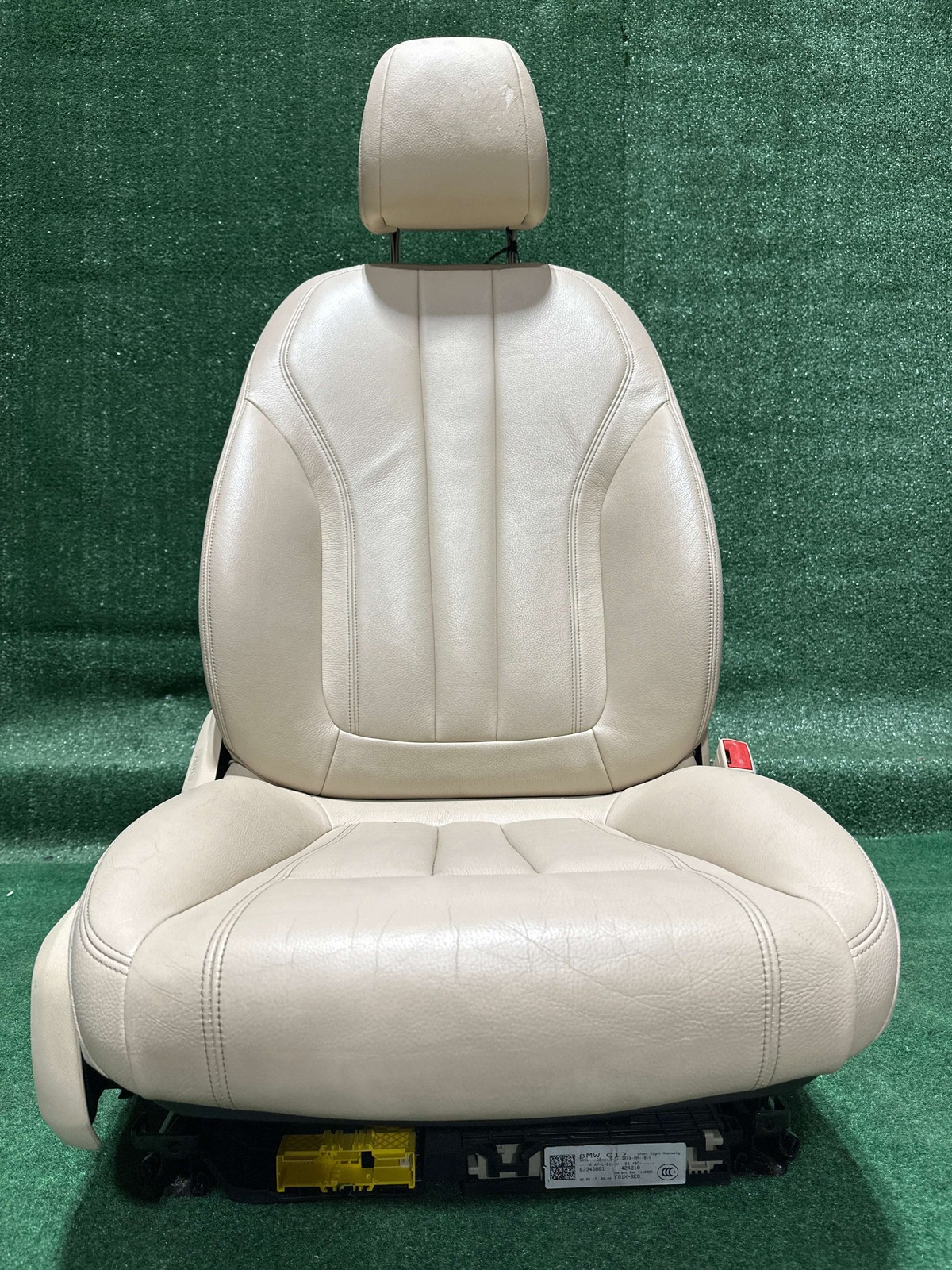 2016-2019 BMW 740i Front Right Passenger Seat Leather OEM 52107457276
