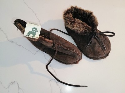 baby moccasins soft leather fur inside Sheepskin made Great Britain warm winter