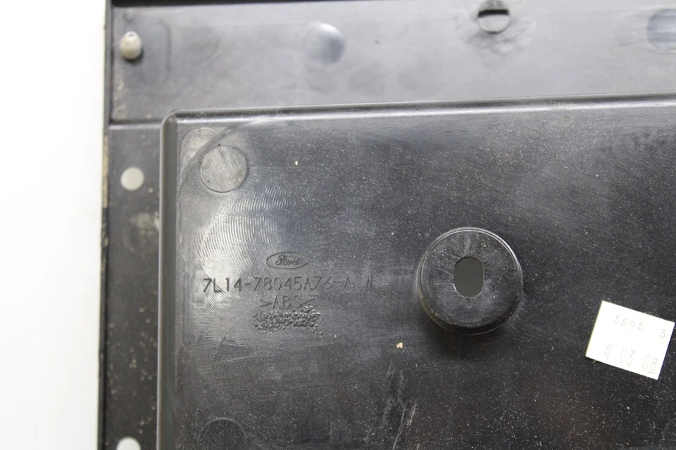 07-17 Expedition - Consola central palanca de cambios portavasos bisel plateado gris OEM Foto 3 de 3