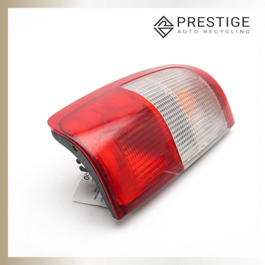 Conjunto de luz trasera izquierda Toyota T100 1993-1998 81560-34010 OEM Foto 4 de 4