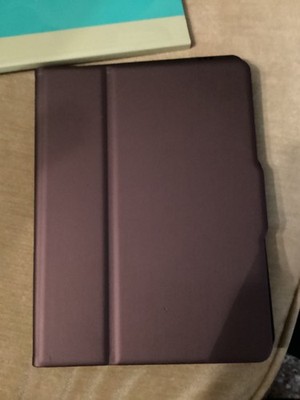 Targus VersaVu Slim Case, modelo THZ86307GL metallic deep purple