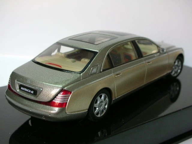 AutoArt 1/43 MAYBACH 62 LWB long wheelbase sedan die-cast model MAYBACH Box - Image 3 of 4