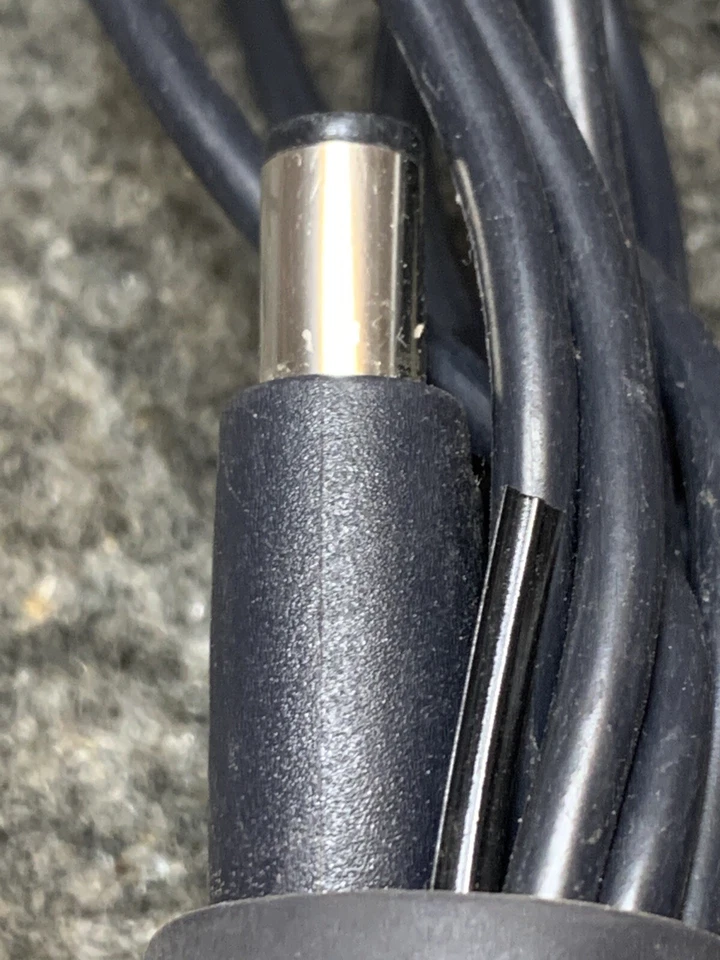 Adaptador de corriente alterna HP-AF065B83 19,5 voltios - 3,34 amperios (falta cable de alimentación) Foto 4 de 4