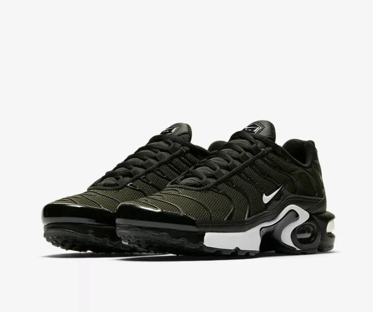 Air max plus top black/legion green/dark grey/white