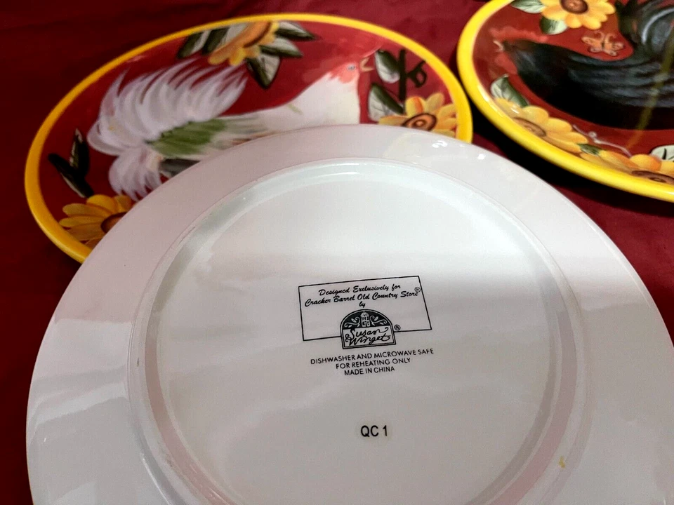 Juego de 4 platos de ensalada de gallo y floral Susan Winget 8 1/4" Foto 2 de 2