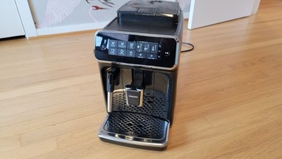 Philips Saeco Series 3200 Fully automatic espresso machine EP3221/44