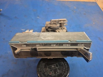 1962 Cadillac Center Dash HVAC FAN VENT NORMAL RECIRC CONTROLS