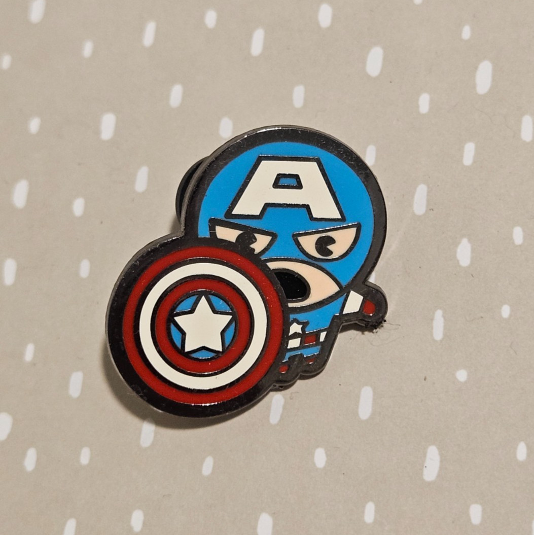 Disney Marvel captain america pin