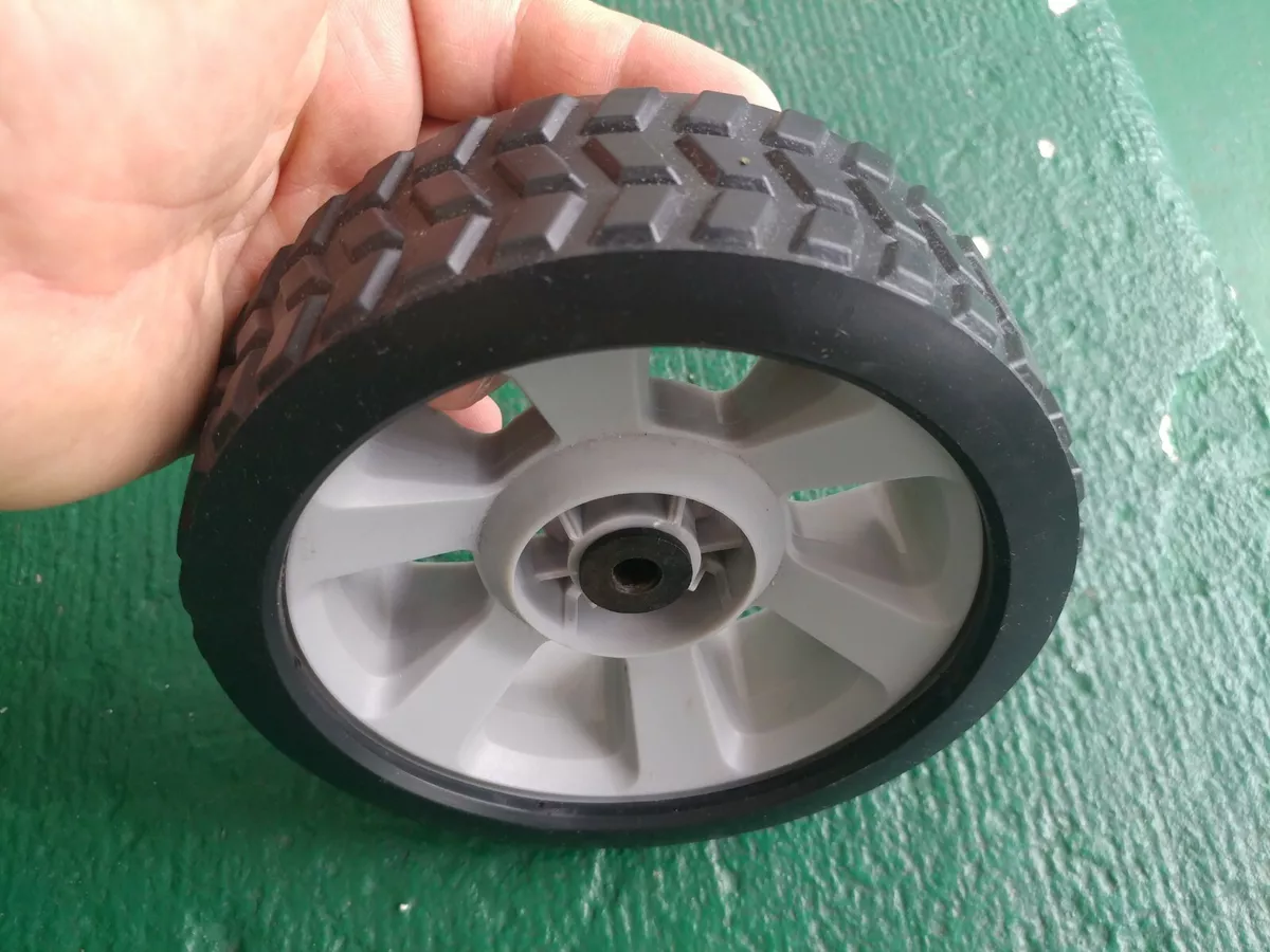 50020109 Worx 4 Wheels set for WG783 14 Inch 24 Volt Cordless 3 In