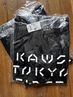 Uniqlo x Kaws 'Kaws Tokyo First Tee' Black Size M | eBay