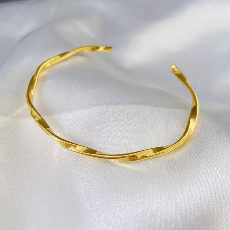 Woman 18K Gold Plated Stainless Steel Twist Opening Bracelet Bangle