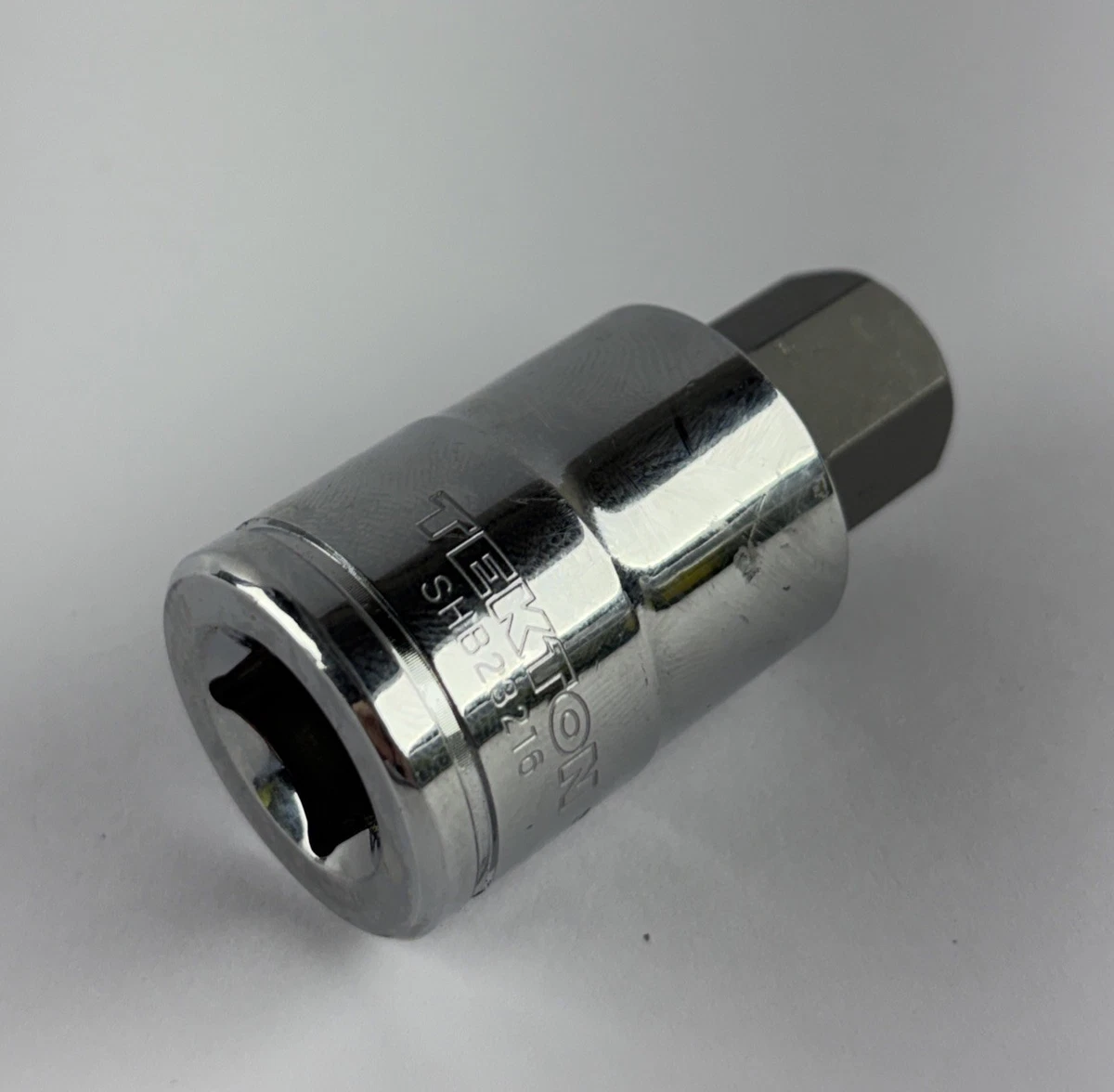 Tekton SHB23216 1/2" Drive 16mm Hex Bit Socket photo 2