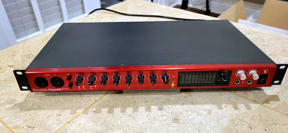 Focusrite Clarett 8Pre Thunderbolt 2 - Image 2 of 4