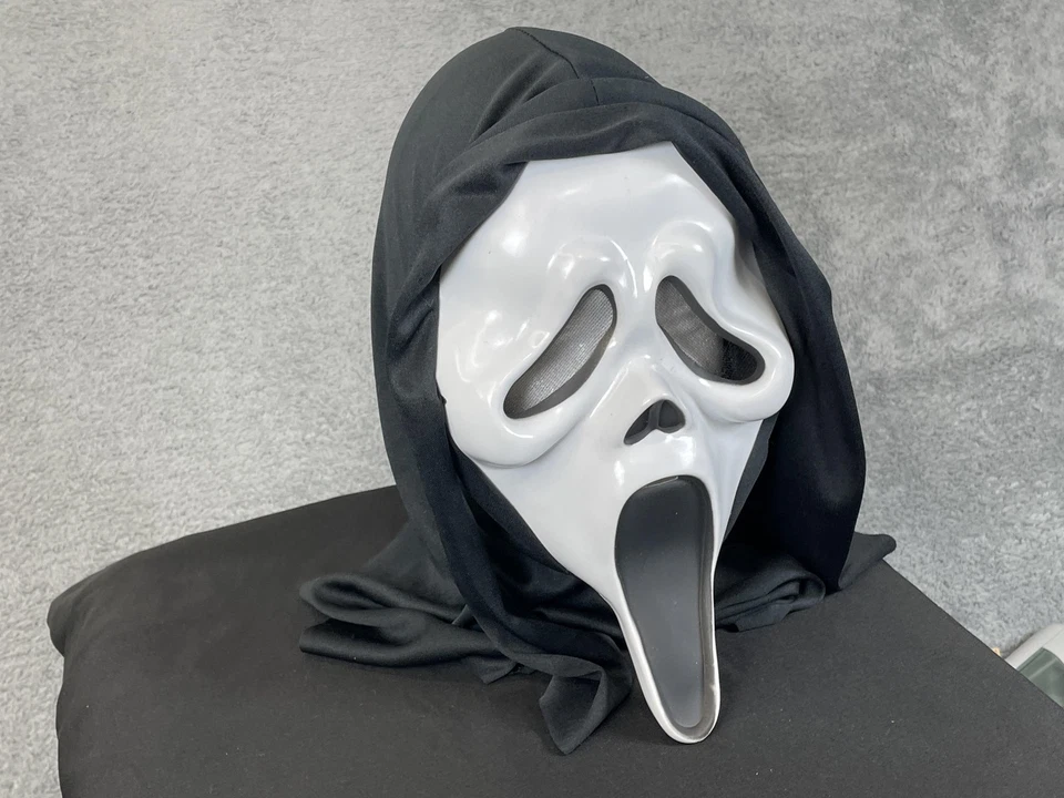Spirit Halloween Ghost Face Mask Adult One Size White Hooded Scream Costume - Image 3 of 4