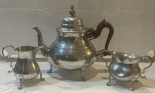 Vintage Stieff Pewter Williamsburg Restoration Teapot Creamer Sugar Set