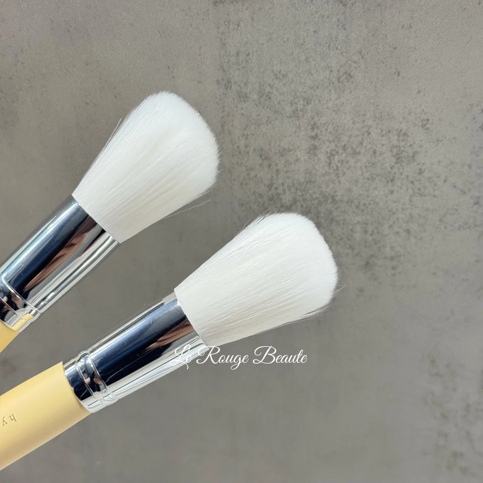 Cepillo hidratante e iluminador bareMinerals id Bare Escentuals Foto 2 de 2