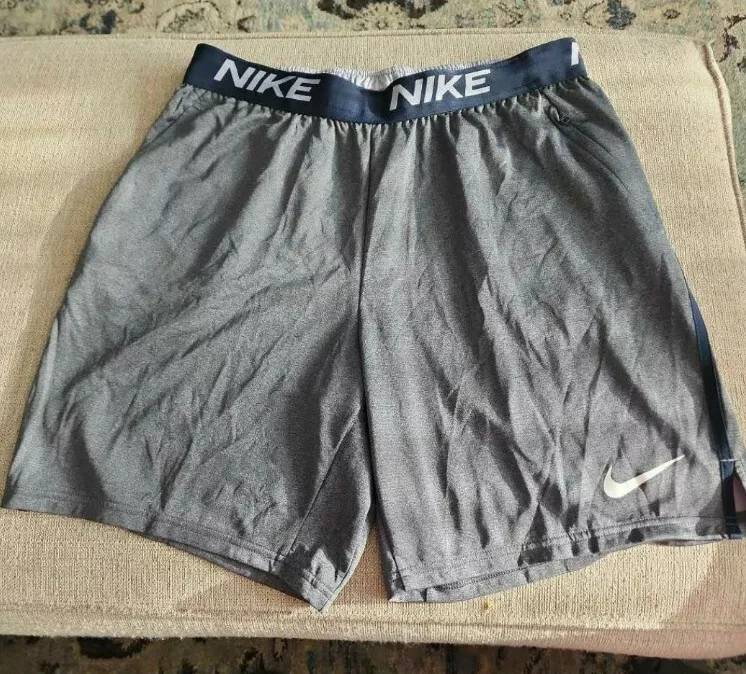 Rn 56323 sales nike shorts