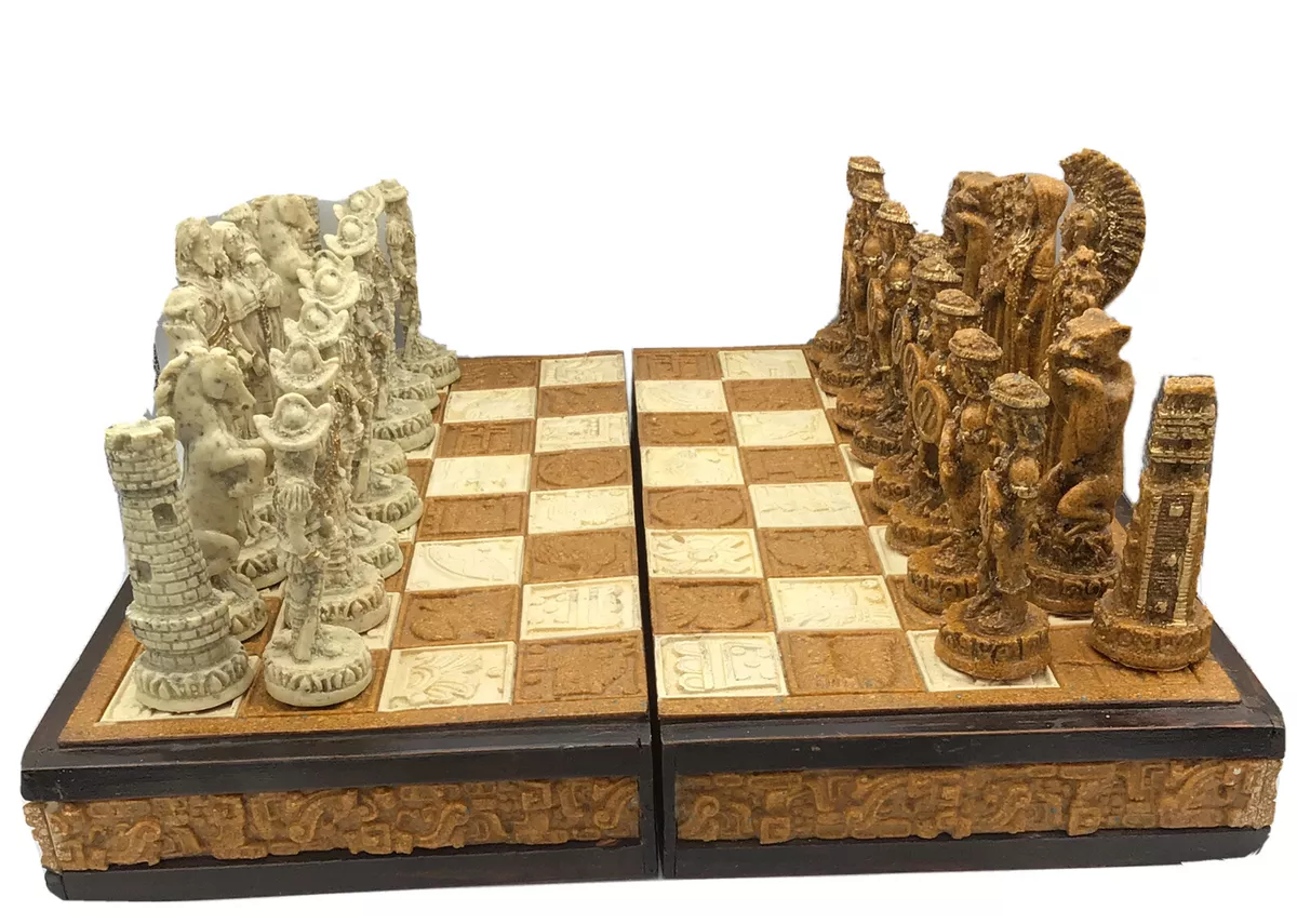 Large Strange Chess Set Folding Family Silver Gold Chess Pieces