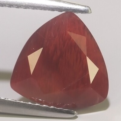 2.76CTS NATURAL RED ANDESINE TRILLION SHAPE- REF VIDEO