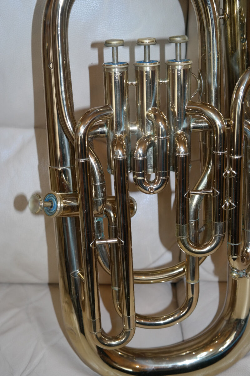 Amati-Kraslice APE241 Euphonium with 4 Valve / Reduced | eBay Amati-Kraslice APE241 Euphonium with 4 Valve / Reduced | eBay