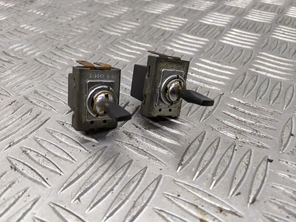 MORRIS MINOR 1000 1965 DASH SWITCHES - Image 3 of 4