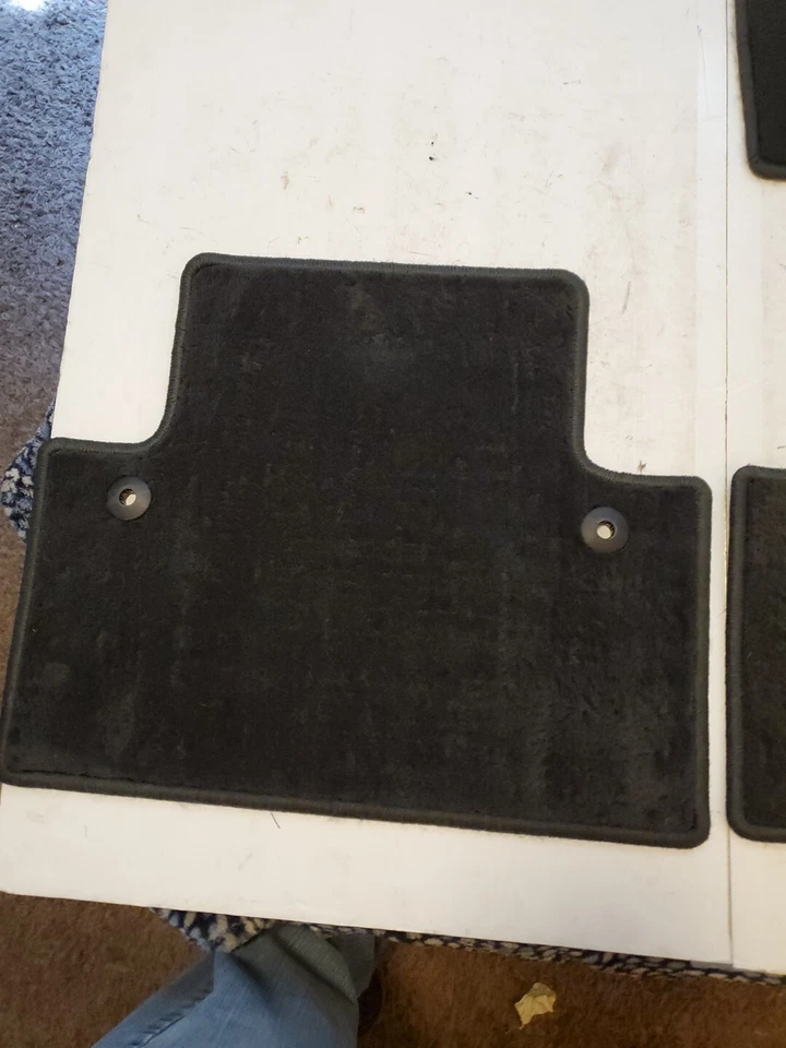 2004 2012 年沃尔沃 S40 前后方左右车底垫黑色原始设备制造商 — 第 3/4 张图片