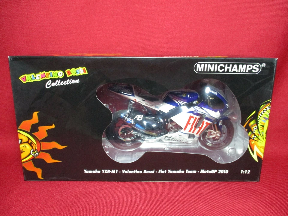 Valentino Rossi Yamaha YZR-M1 Fiat 2010 MotoGP Racing Bike Minichamps 1/12 Scale - Image 2 of 3
