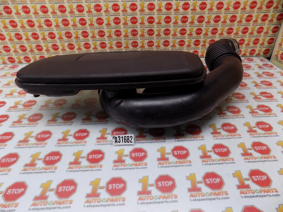 2010-2012 SUBARU LEGACY 2.5L AIR INTAKE DUCT TUBE 14456AA37A OEM - Изображение 3 из 4