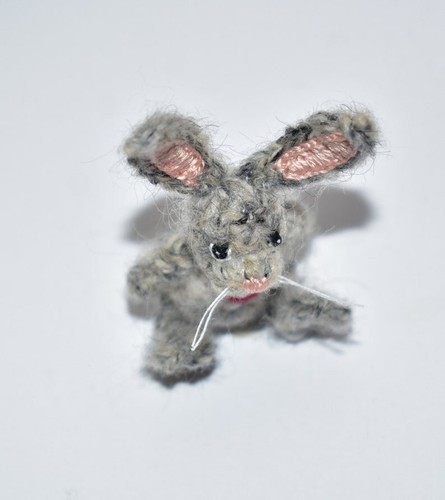 Handgefertigt Kaninchen Miniatur gehäkelt Hase Handarbeit Puppe Hase Liebhaber Geschenk 2" - Bild 3 von 6