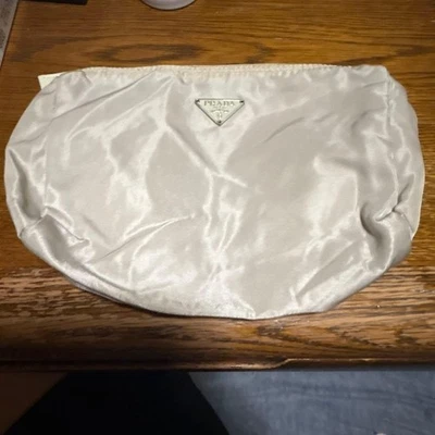 Auth PRADA Nylon Pouch Bag Zipper White Triangle Logo Plate Voyage Femmes - Photo 1/4