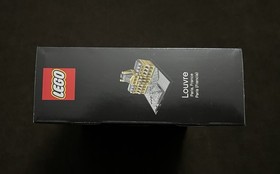 DAMAGED BOX LEGO Architecture Louve 21024 Paris France Landmark Retired
