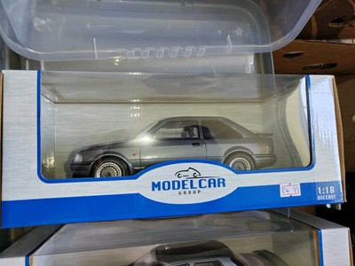 1/18 Boxed Model Car Group Mcg18272 Escort RS Turbo