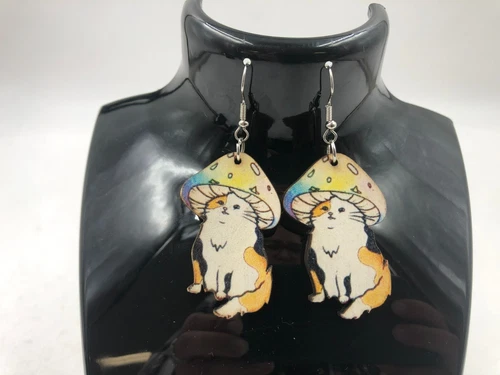 Wood Mushroom Cat Earrings DD01B01024