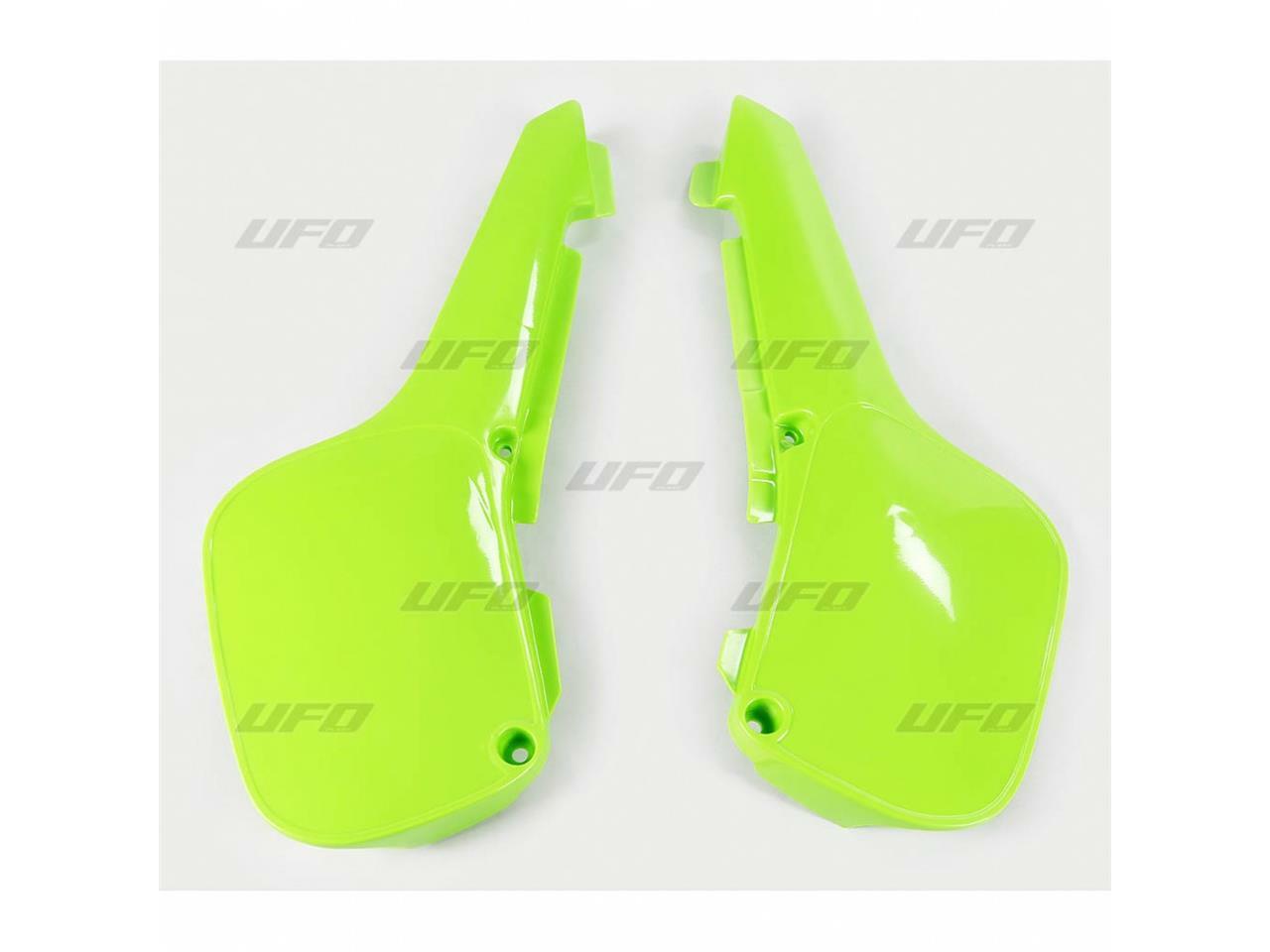 Plaques numéro UFO vert KAWASAKI KX60 contre la boue et les chocs