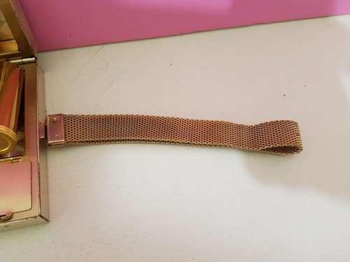 VTG 1940's Woman metal gold tone cluch make up vanity purse RARE - Picture 5 of 7