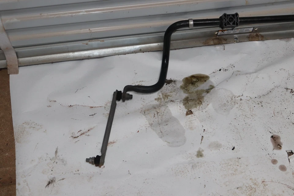 2019-2023 LEXUS ES300H FRONT STABILIZER ANTI ROLL SWAY BAR W/ LINKS OEM - Image 3 of 4