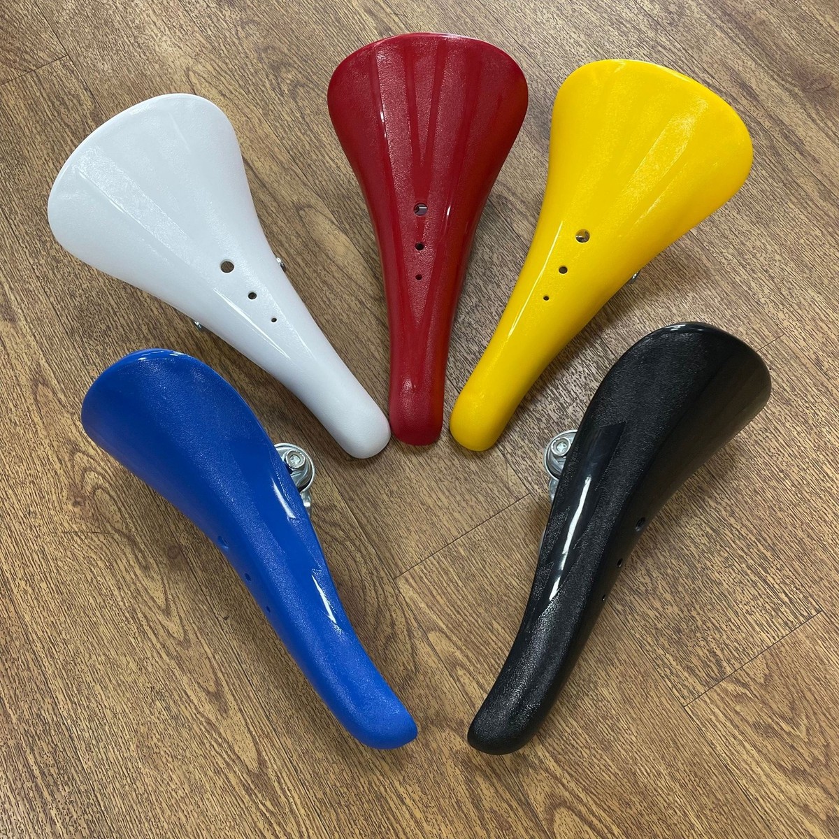 Old School BMX Aero Seat with Guts Kashimax Elina Black Blue Red