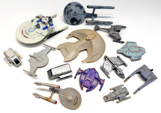 Johnny Lightning AMT Micro Machines 13 Pc Star Trek Spaceships Reliant Shuttle