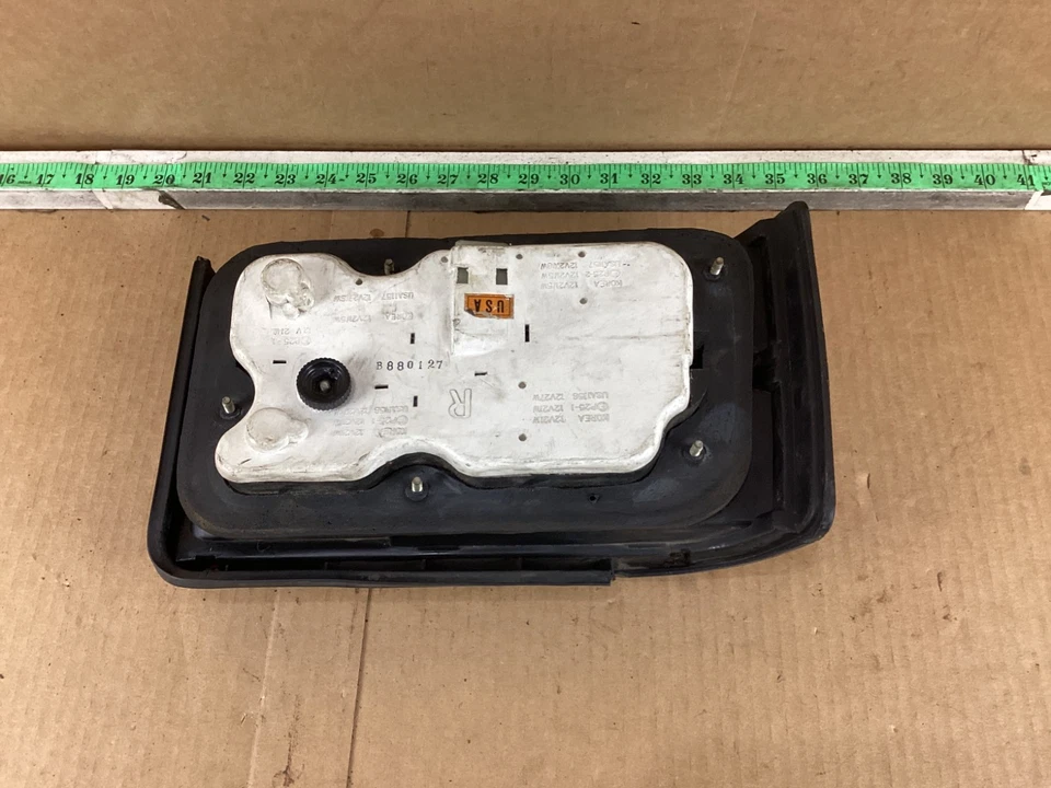 1986-1989 Hyundai Excel Rear Right Passenger Side Tail Light Assembly - Image 3 of 4