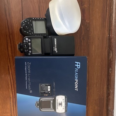 Flashpoint Zoom Li-on TTL Shoe Flash, R2 Pro ii remote trigger, MagMod sphere