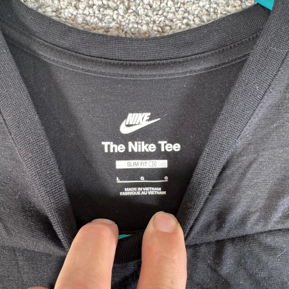 Nike Shirt Womens Large Black Slim Fit Cropped The Nike Tee Swoosh FB2873-010 - Image 4 of 4