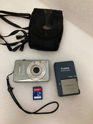 Canon PowerShot Digital ELPH SD750 Digital Camera