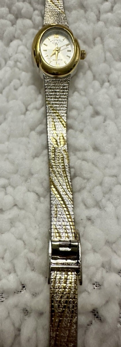 Vintage Wrangler Two Tone Ladies Watch New Battery , Has  display picture 1