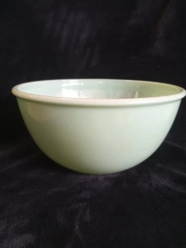 Vintage 3.5 Qt. Fire King Jadite Mixing Bowl