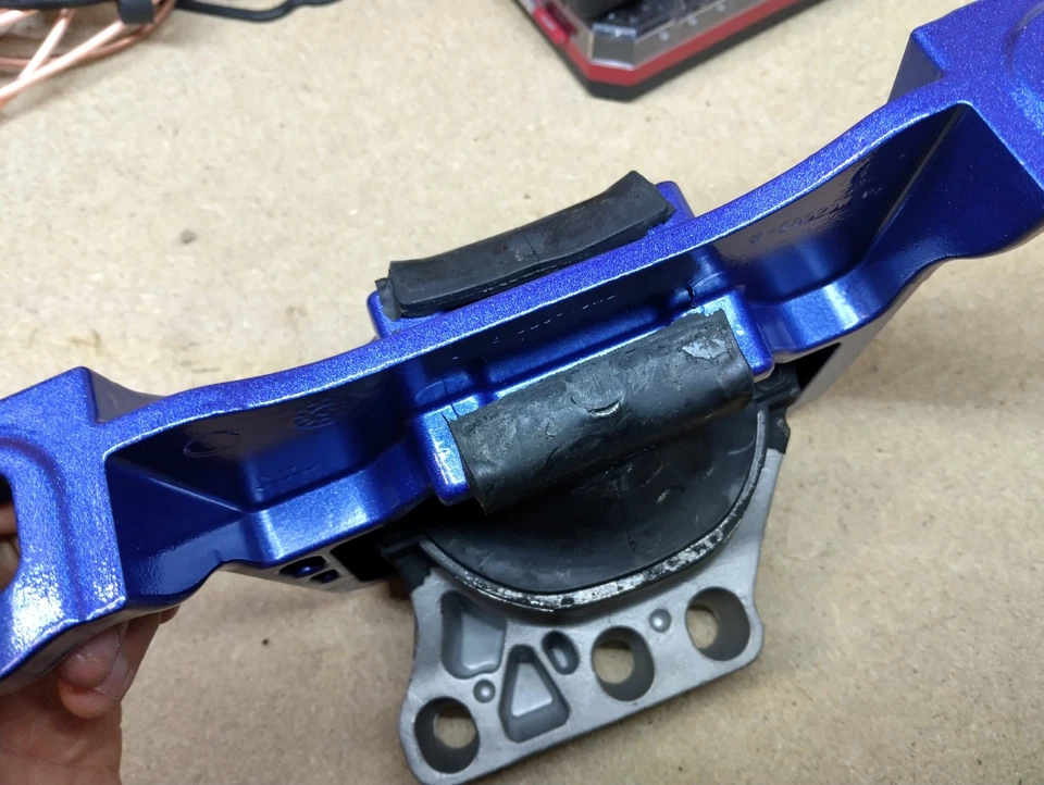 Hardrace Right Hardened Engine Mount for Ford Focus Mk3 ST & RS Brand-new - Image 3 of 4