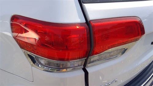 Used Left Door Mirror fits: 2017 Jeep Grand cherokee Power heated chrome w/turn