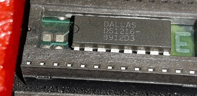 DALLAS DS1235YW Non Volatile SRAM c/w DS1216 Base. New Old Stock. Qty - 12pcs